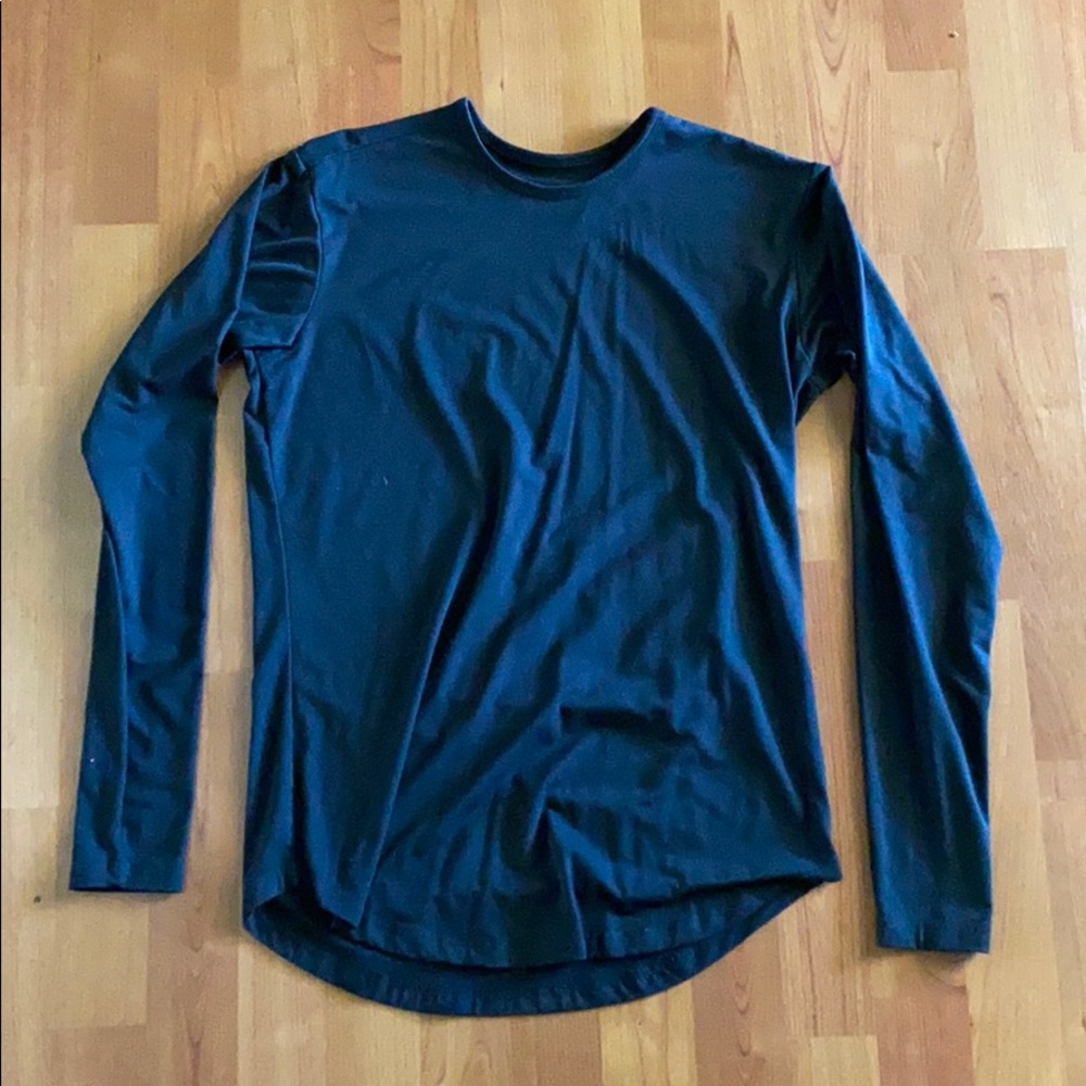 ESNTLS XS BLACK LONG SLEEVE
